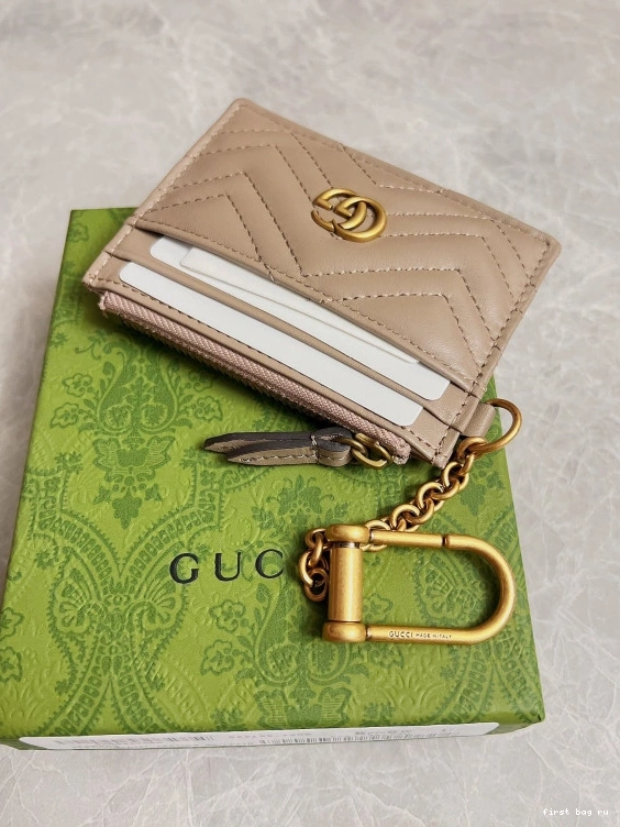 First bag ru Marmont Gucci keychain wallet GG 0814